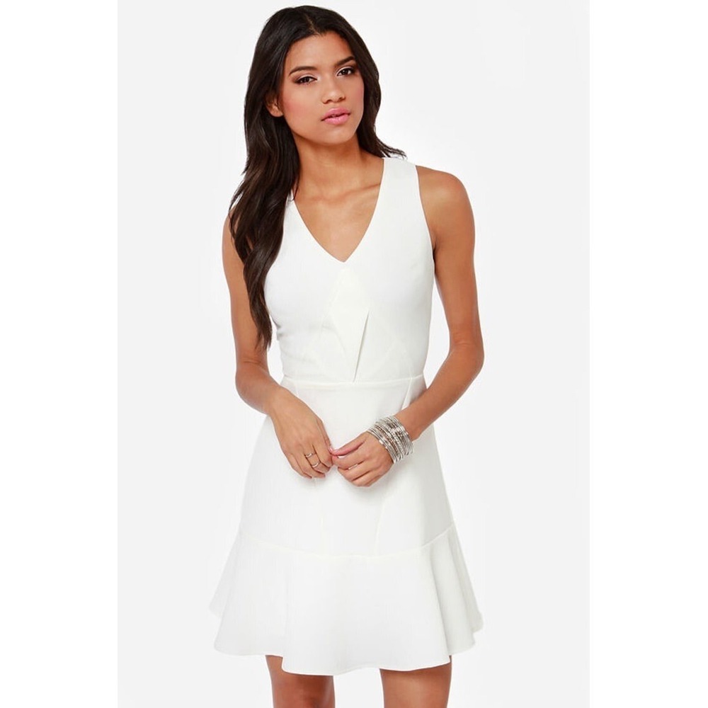 Aryn K Boutique White Bridal Geometric Fit and Flare Dress Size XS